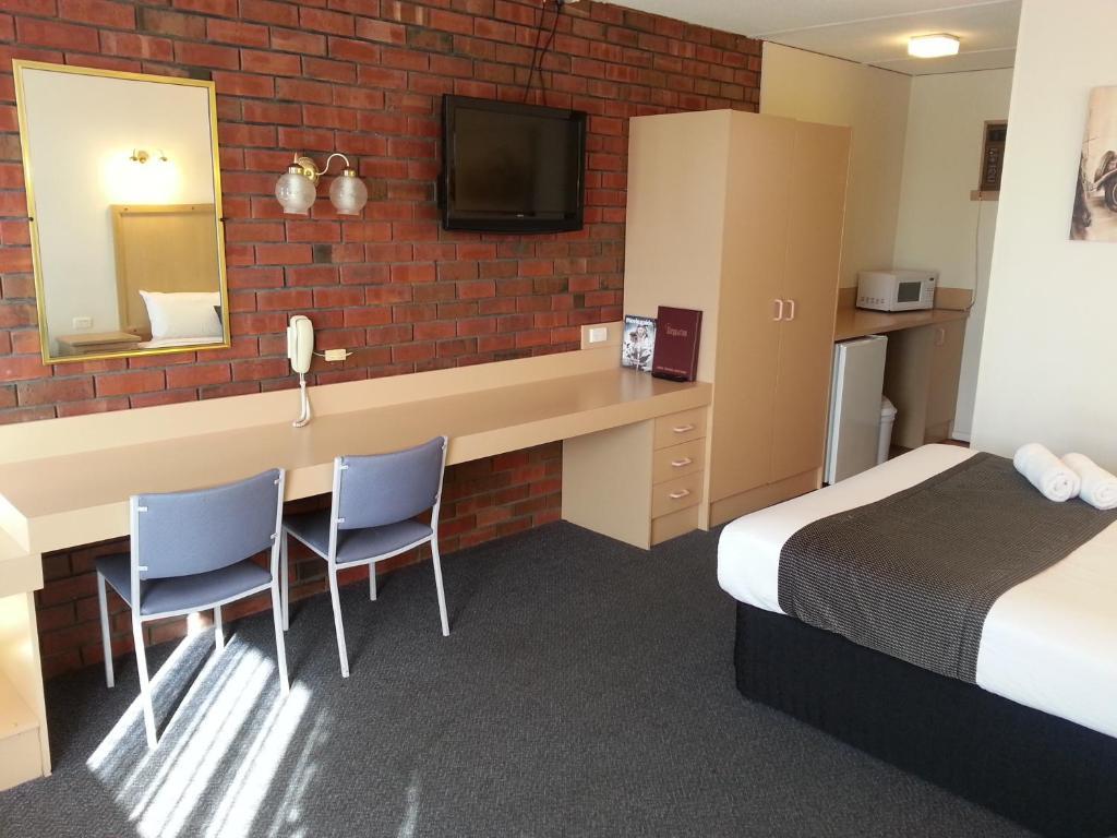 Big Valley Lakeside Paradise Motor Inn Shepparton Buitenkant foto